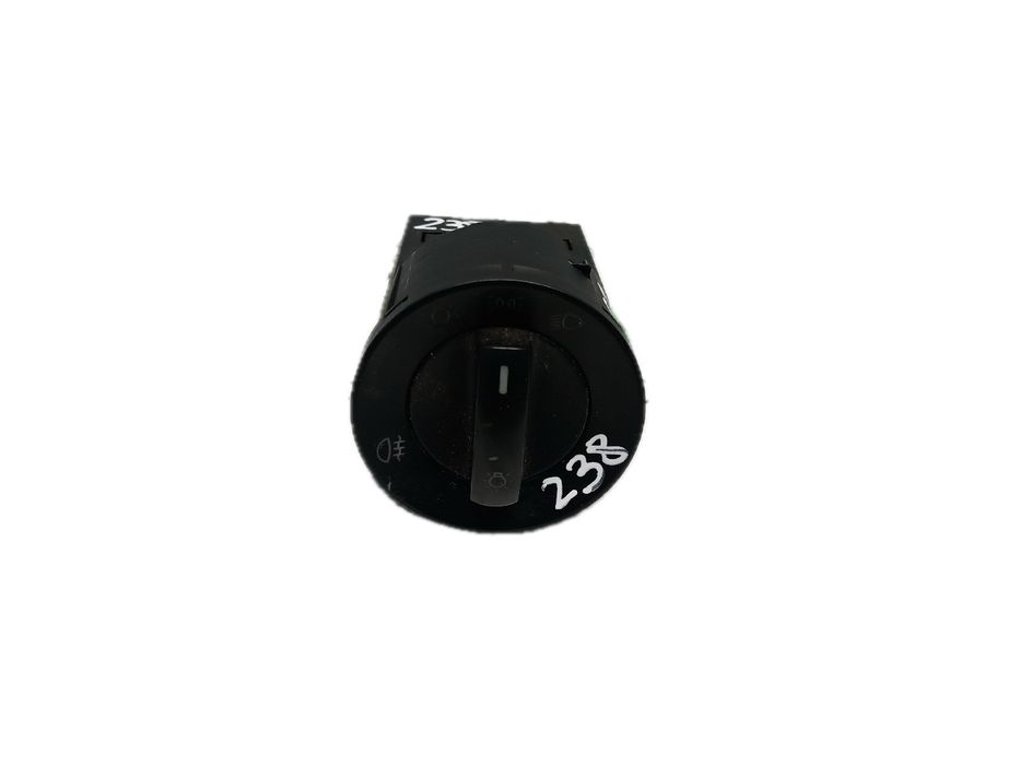 Botão / interruptor de luzes VOLKSWAGEN Polo (9N)