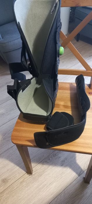 Orteza stopowo-goleniowa typu Walker rozmiar L