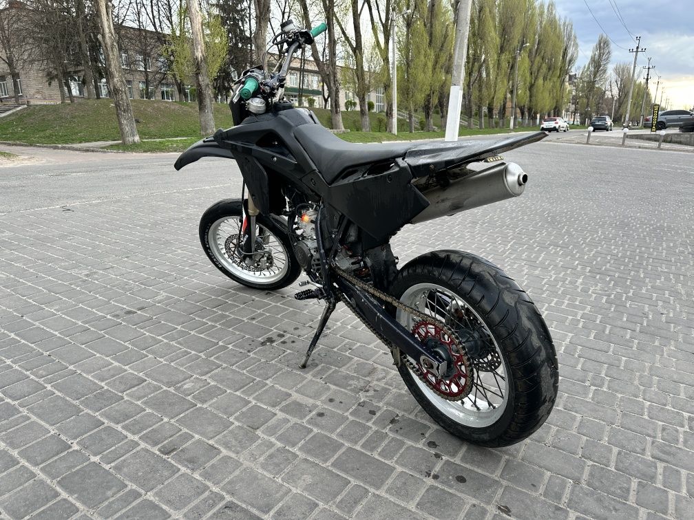 Продам husqvarna sm125 2009