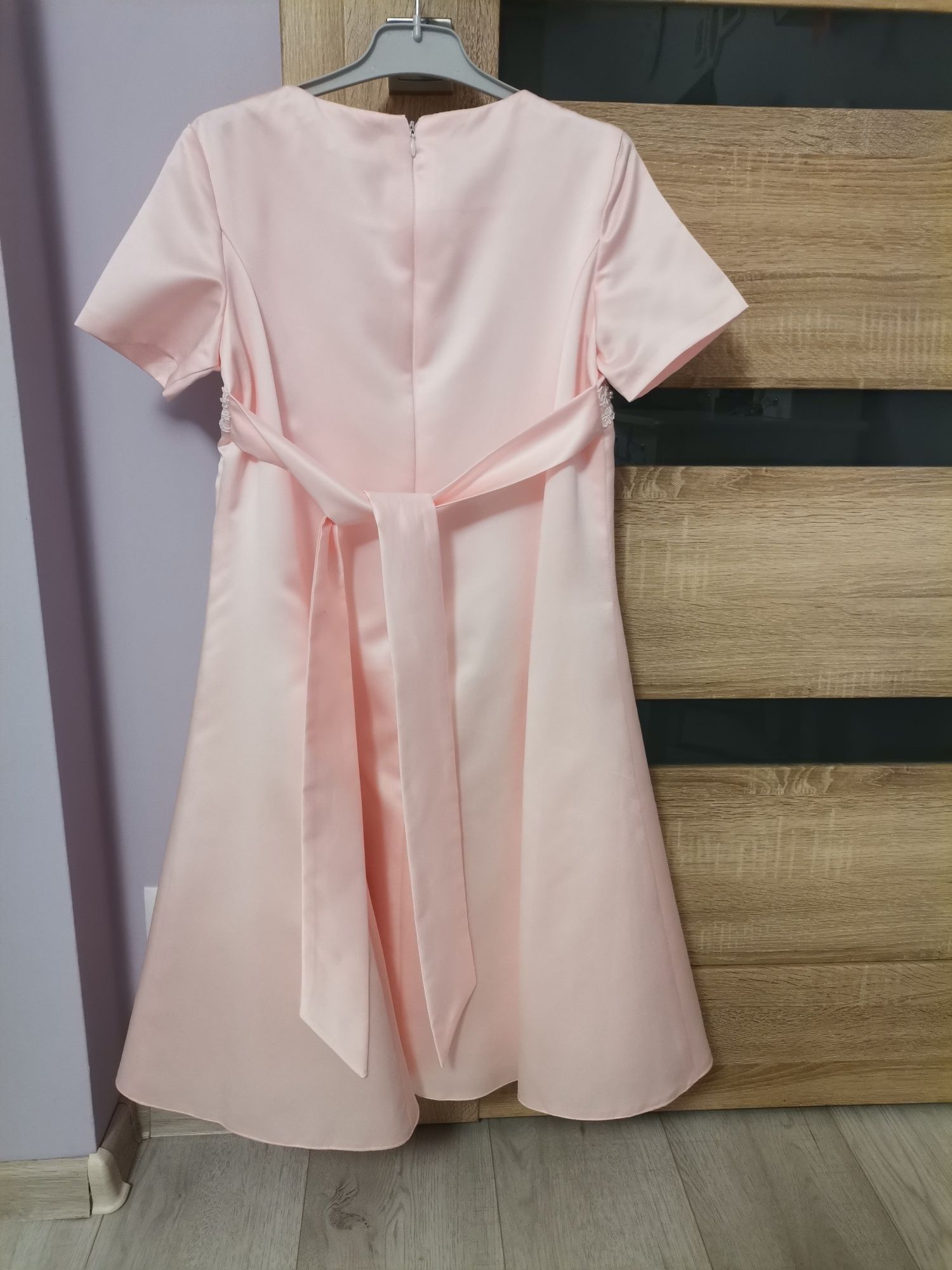 Sukienka elegancka