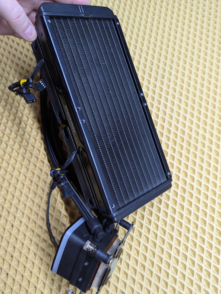 Система водяного охолодження Enermax AquaFusion 240 aRGB