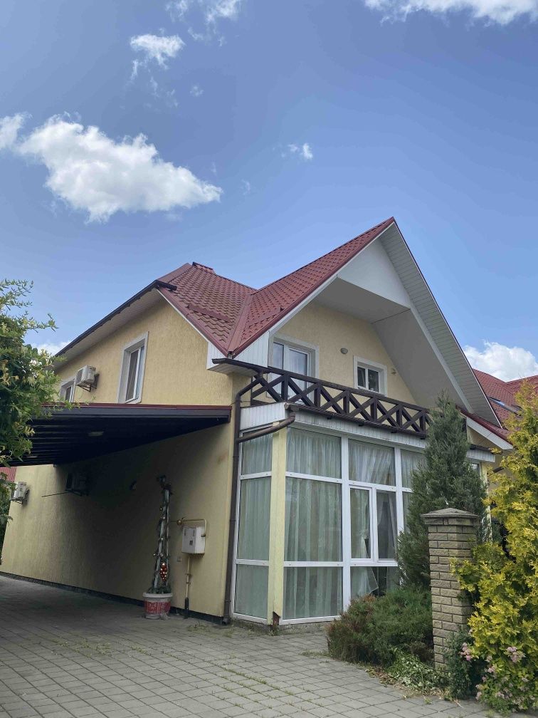 Довгострокова оренда. Люкс.Будинок 2 поверхи. Васильків. Центр!Охорона