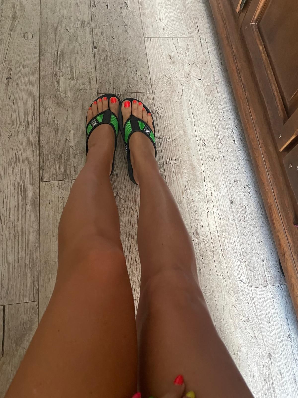 Super klapki adidas roz 41