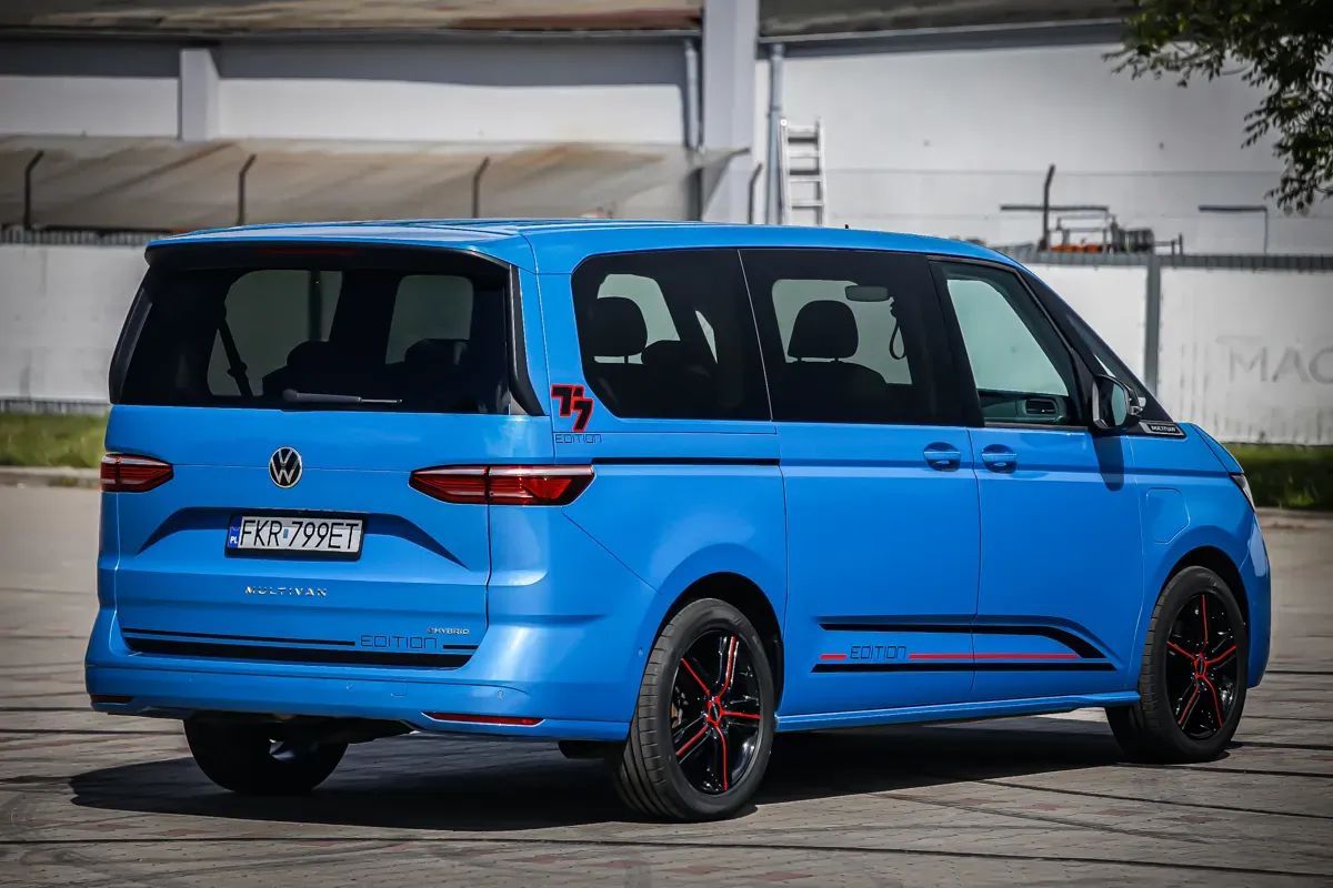 Volkswagen Multivan Multivan T7 EDITION 7miejsc VAT23% Alcantara Hak 285PS