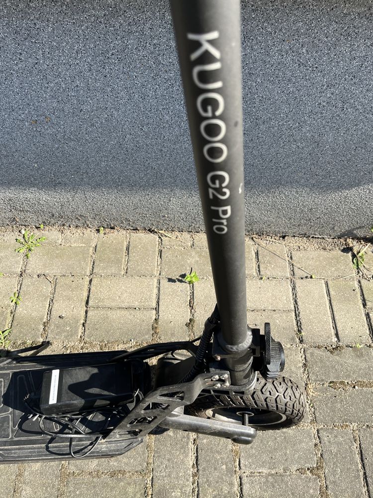 Kugoo g2 pro hulajnoga elektryczna uzywana
