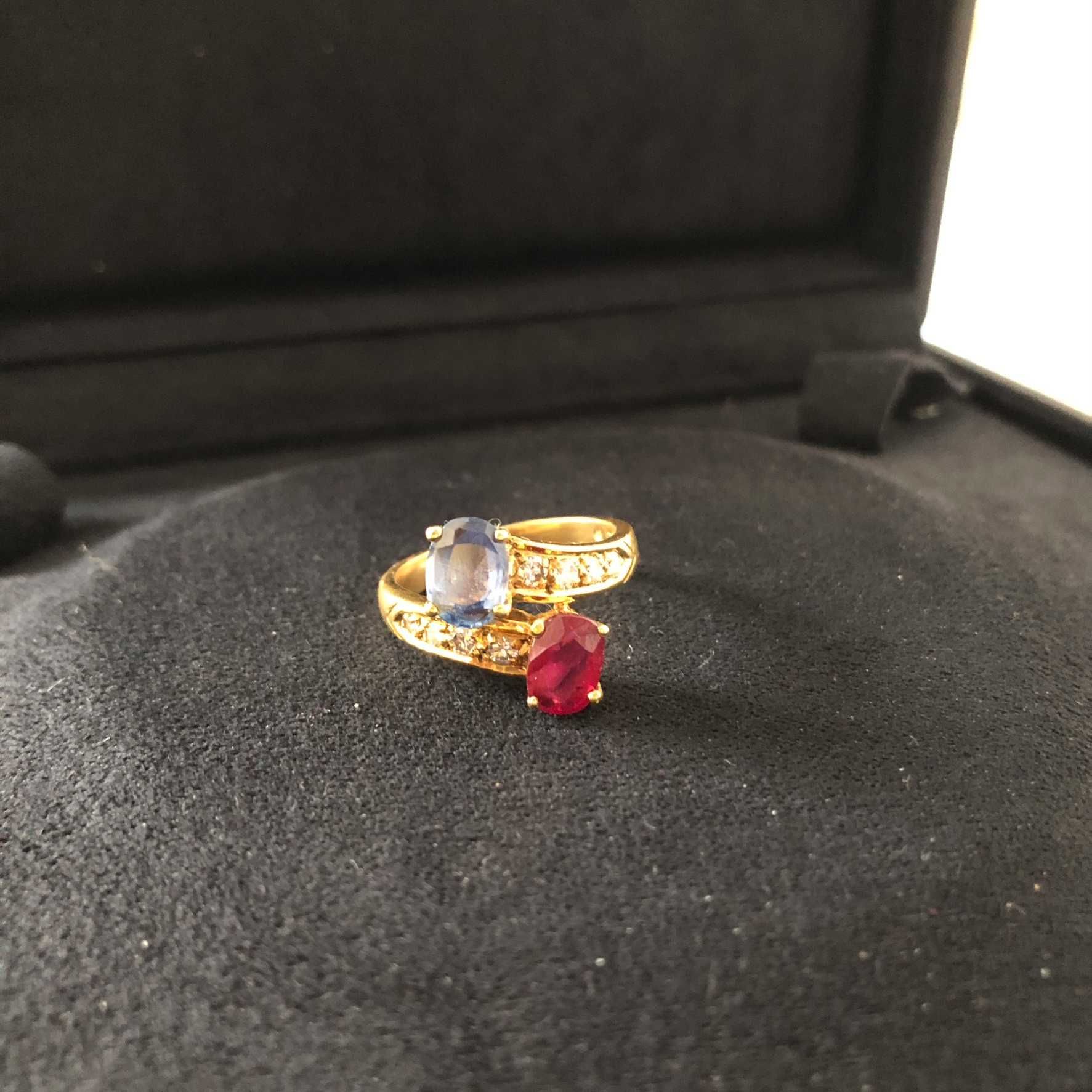 Złoty pierścionek szafir, rubin i brylanty. Certyfikat