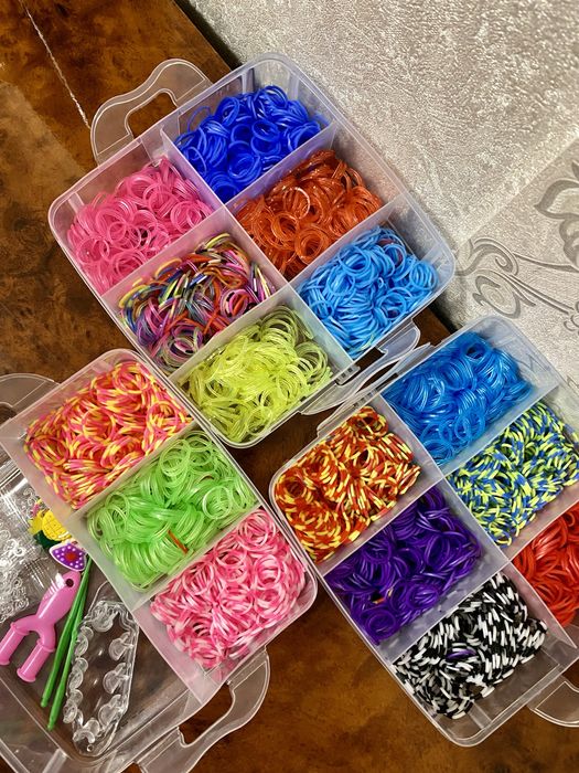 Набір резинок для плетіння браслетів . Гумки резинки
