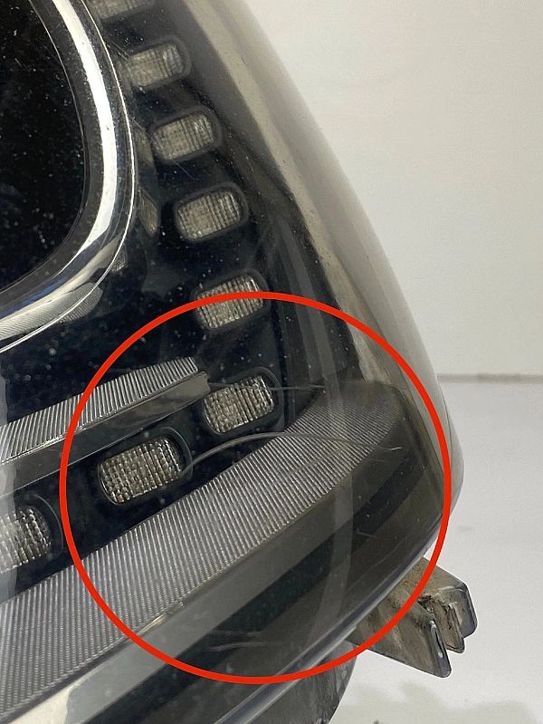 Lampa przód przednia lewa Volkswagen T5 lift EU Xenon Led kompletna