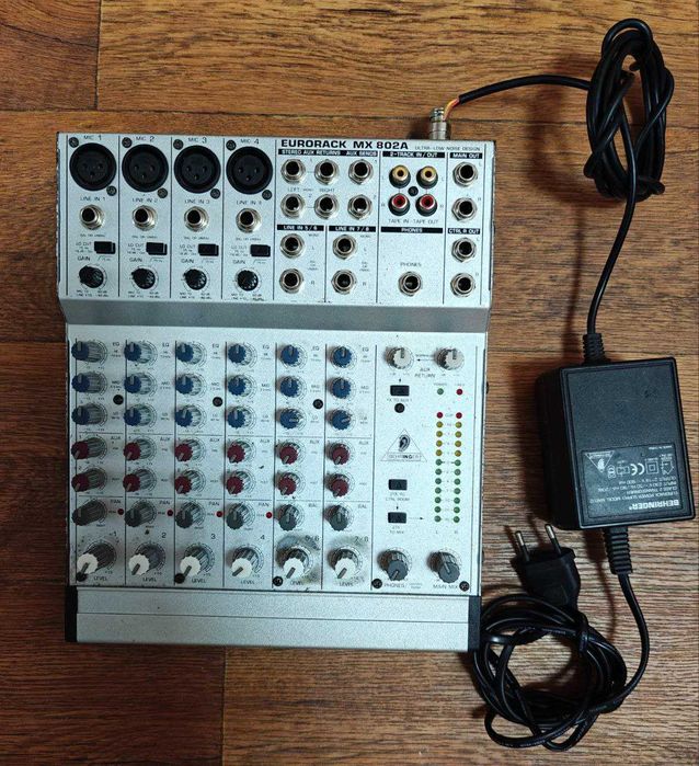 Комплект звукового оборудования BEHRINGER B1520 PRO EUROLIVE
