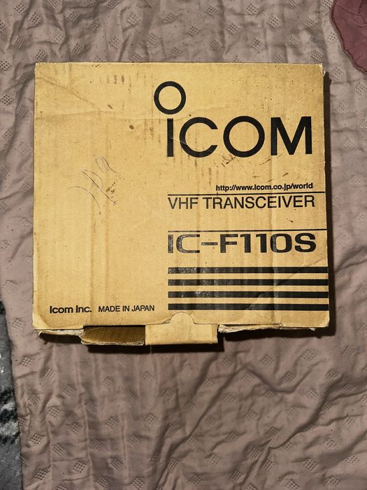 Комплект радіостанції Icom IC-F110S