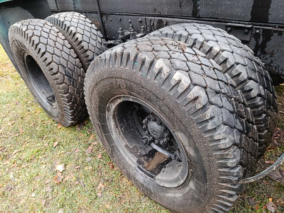 Продам камаз лісовоз