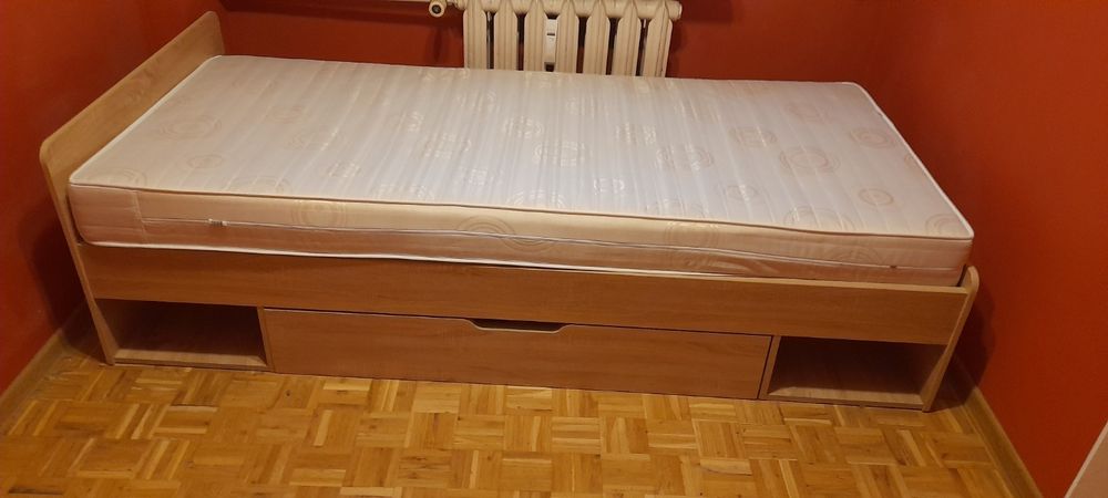 Łóżko z szufladą 90x200cm + materac