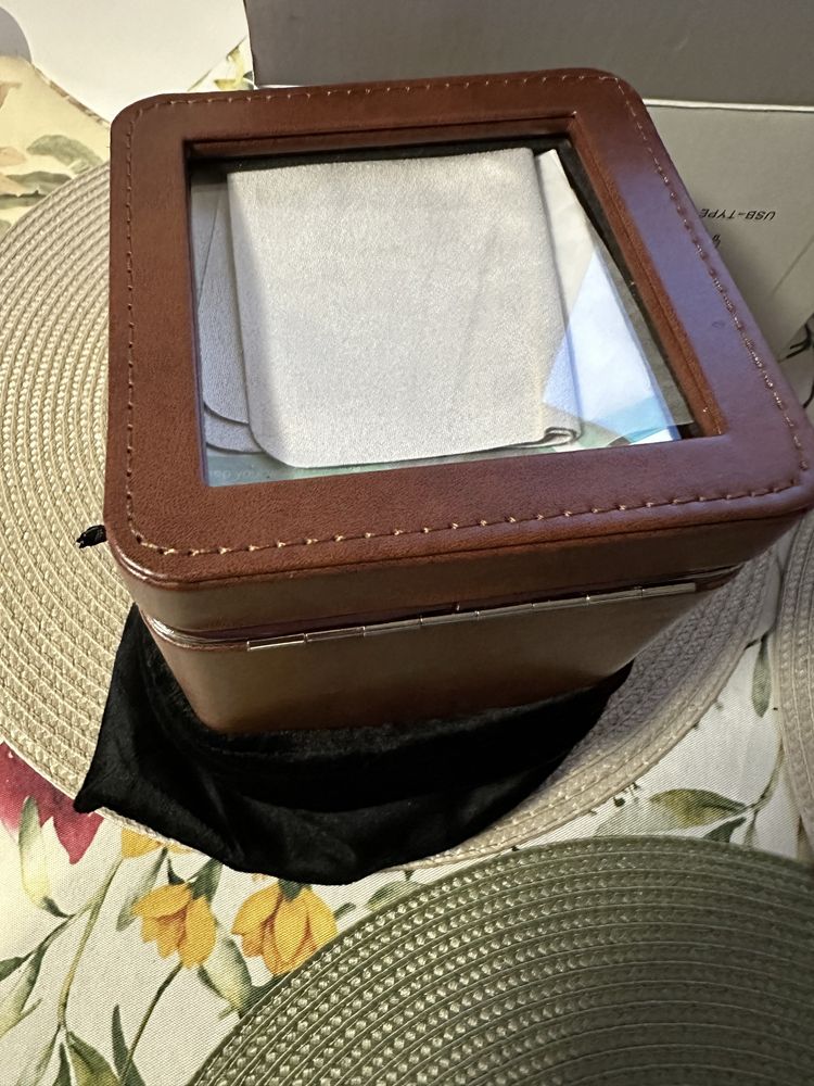 Watch winder box, braun color