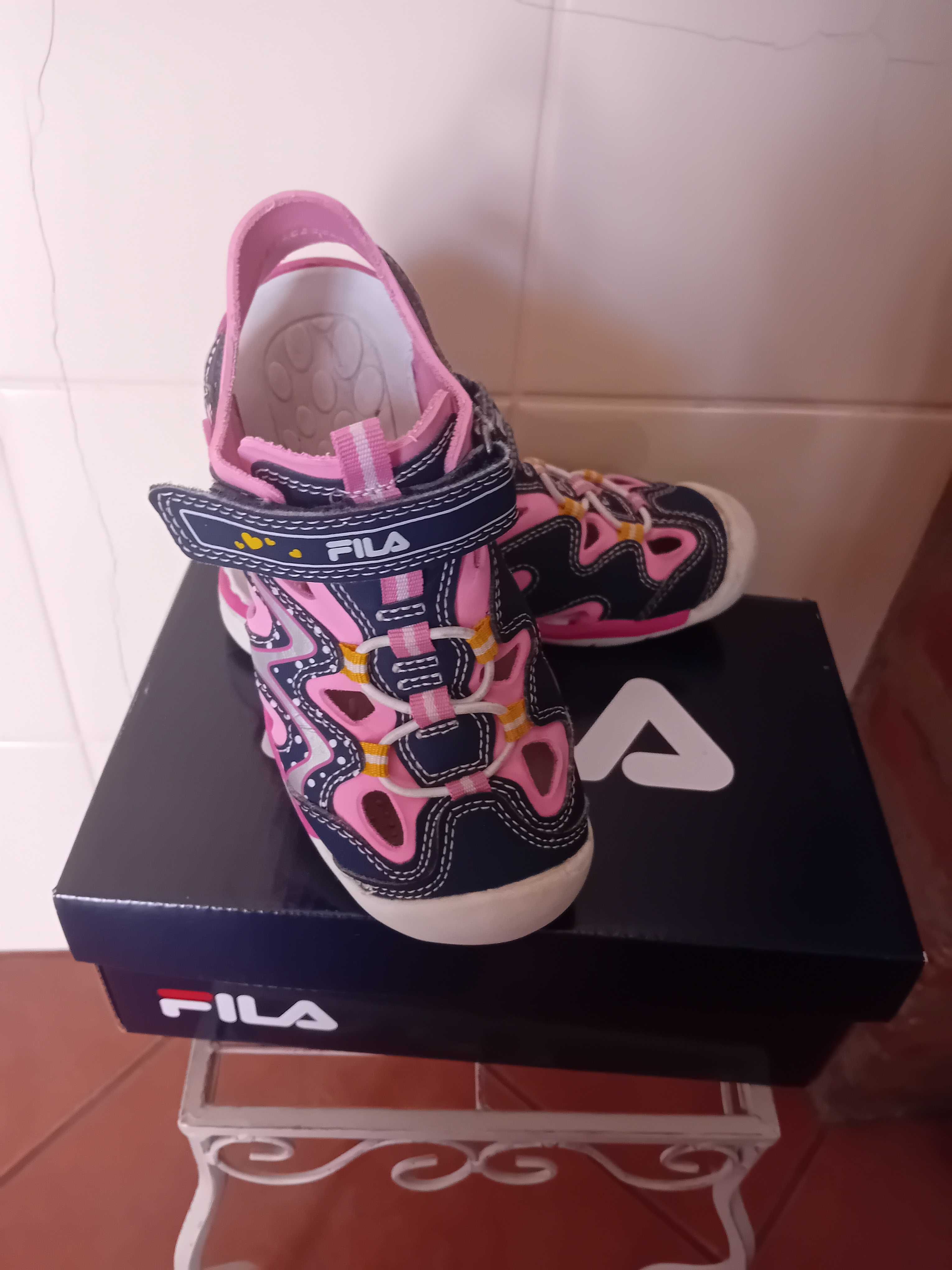Sandalias Fila 28 ótimo estado