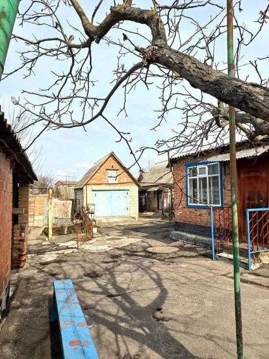 У продажу будинок на чотири кімнати