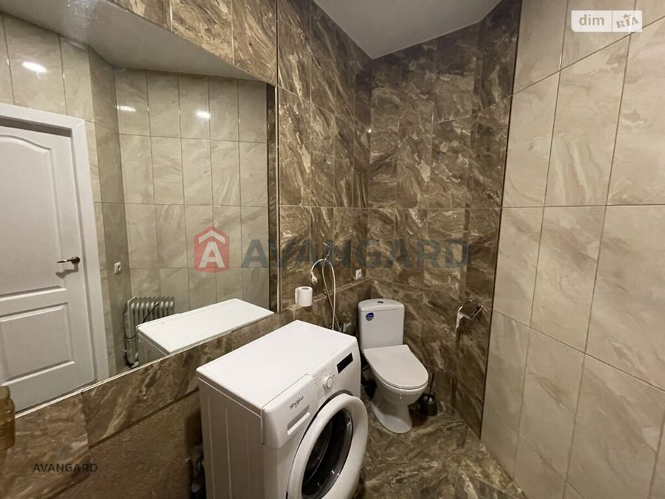 Простора квартира в Агрономічному