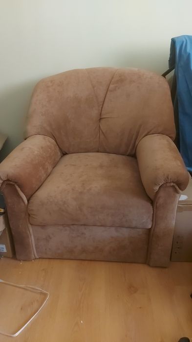 Продам крісло в гарному стані