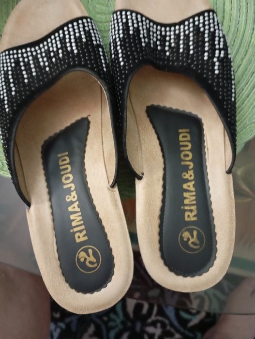 Продам новые шлёпанцы 41 р.Турция.