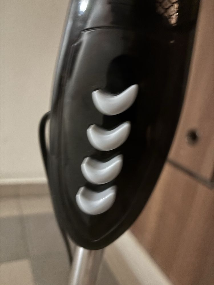 Wentylator czarny