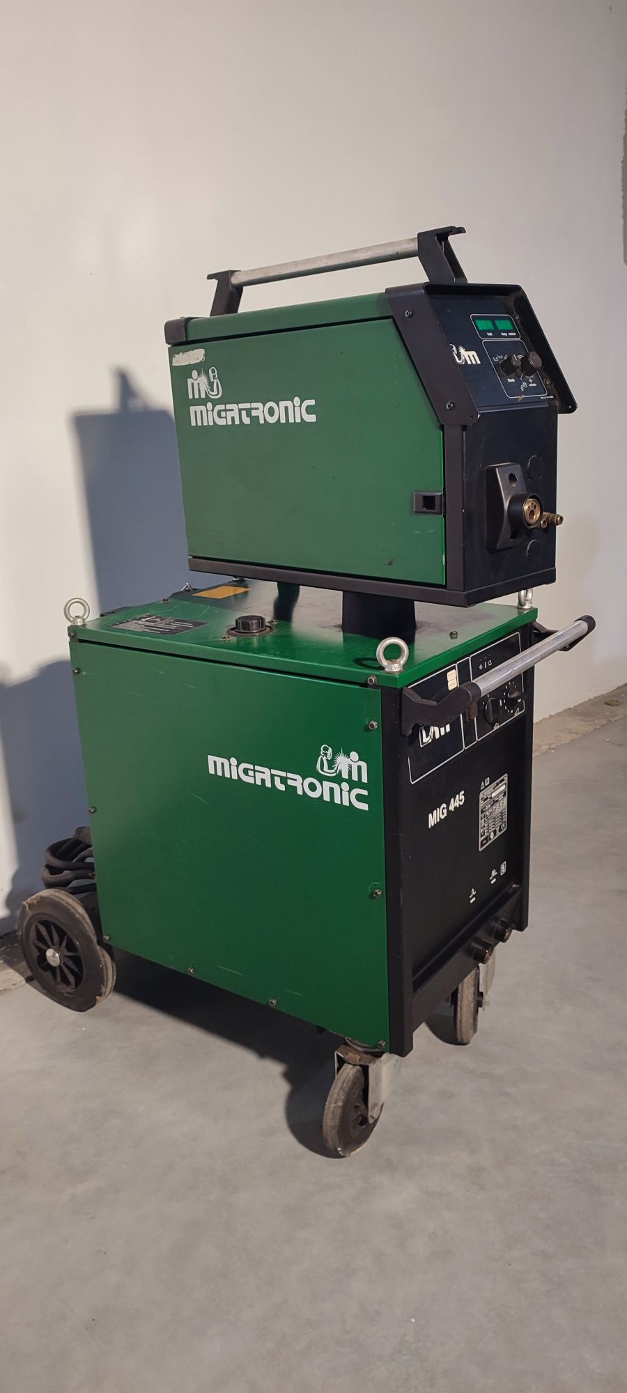 Зварювальний півавтоматMigatronic 445