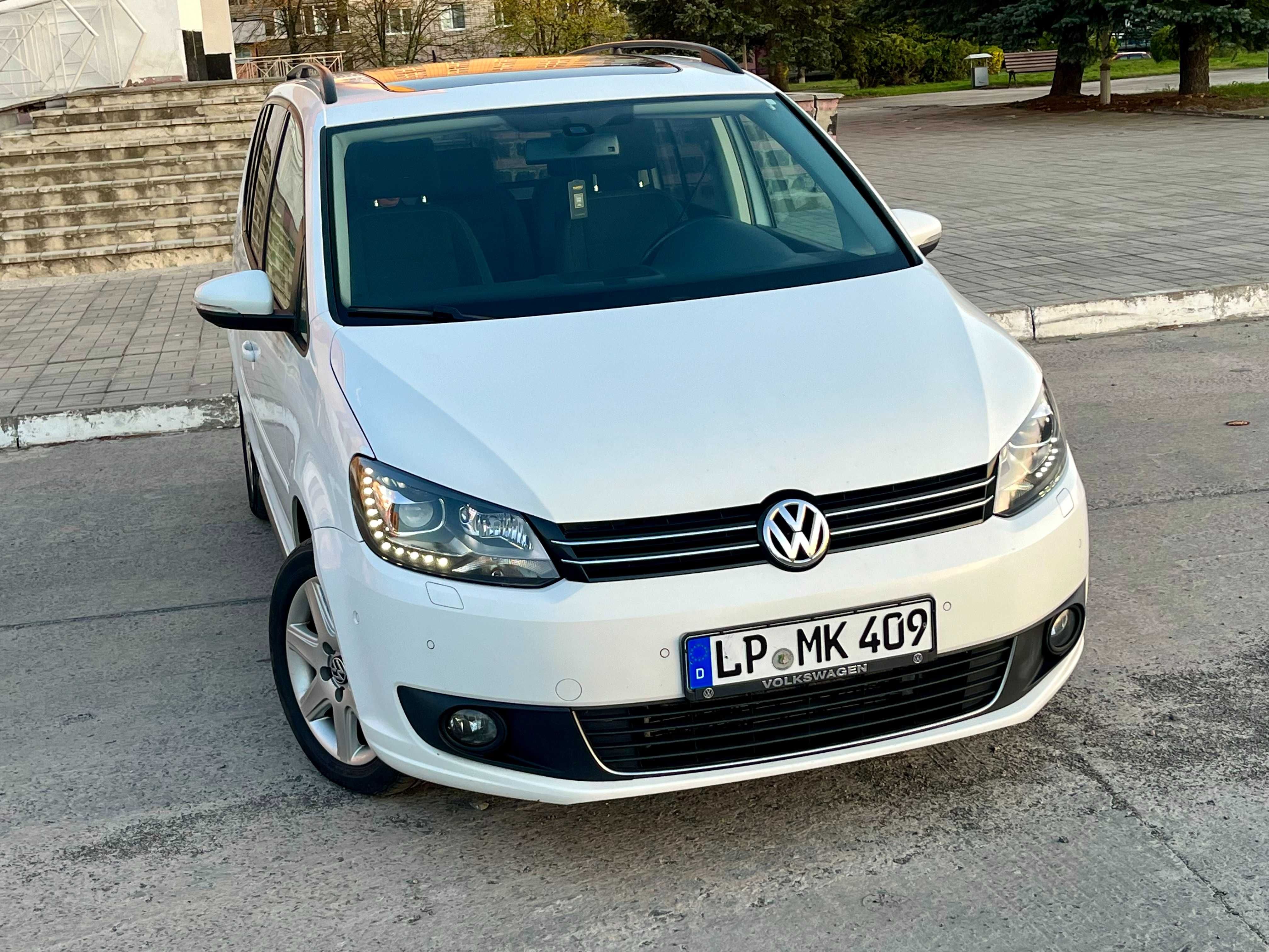 Volkswagen Touran 2015