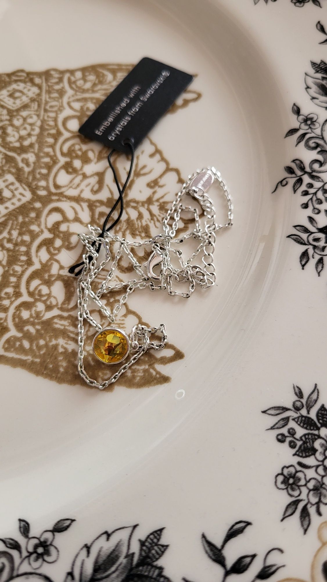 Naszyjnik z kolekcji Birthstone,  Swarovski, Philip Jones