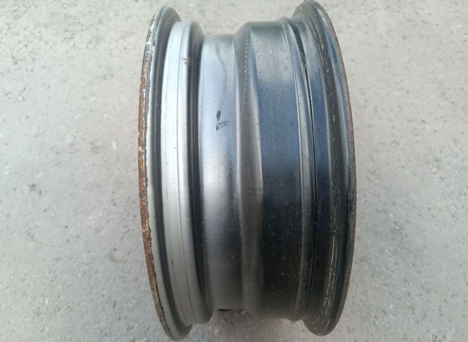 Металевий диск 5 130 R16