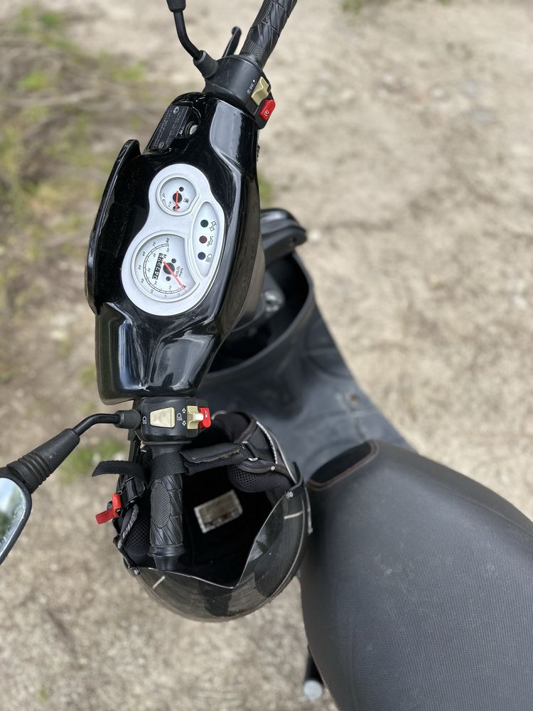 Scooter keeway 50 apenas 4000km
