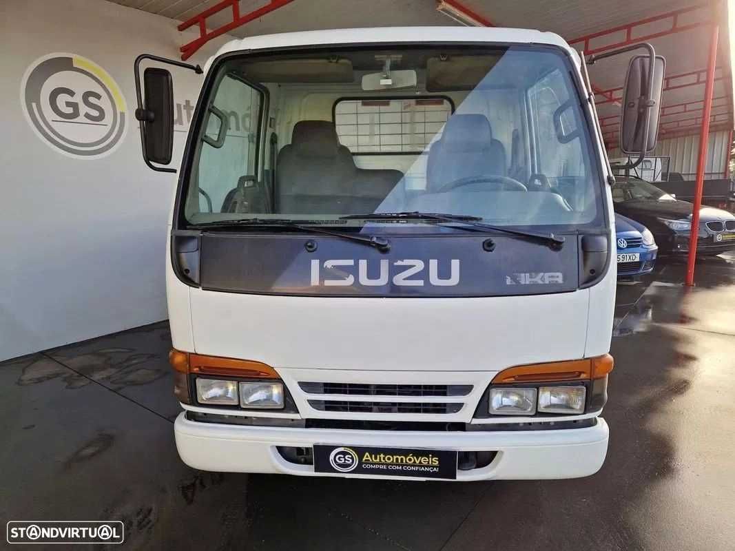 Isuzu NKR Rodado Duplp