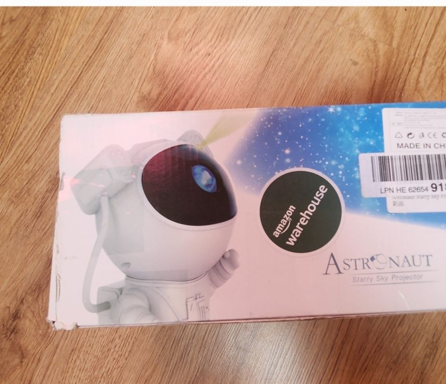 Projektor led astronauta