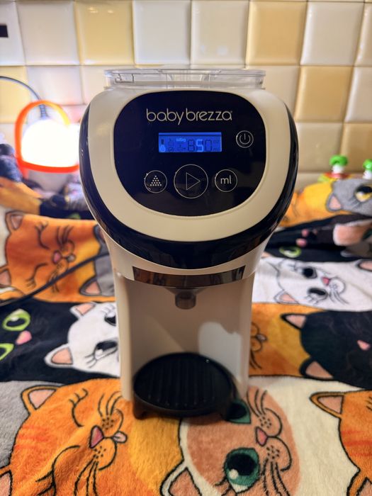 Машина для приготування дитячої суміші Baby Brezza Formula Pro Mini