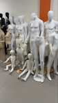 Manequins homem, senhora, criança