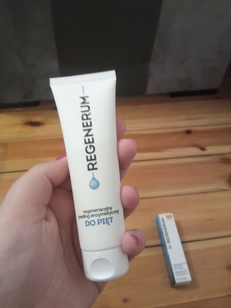 Regenerum peeling do stóp.