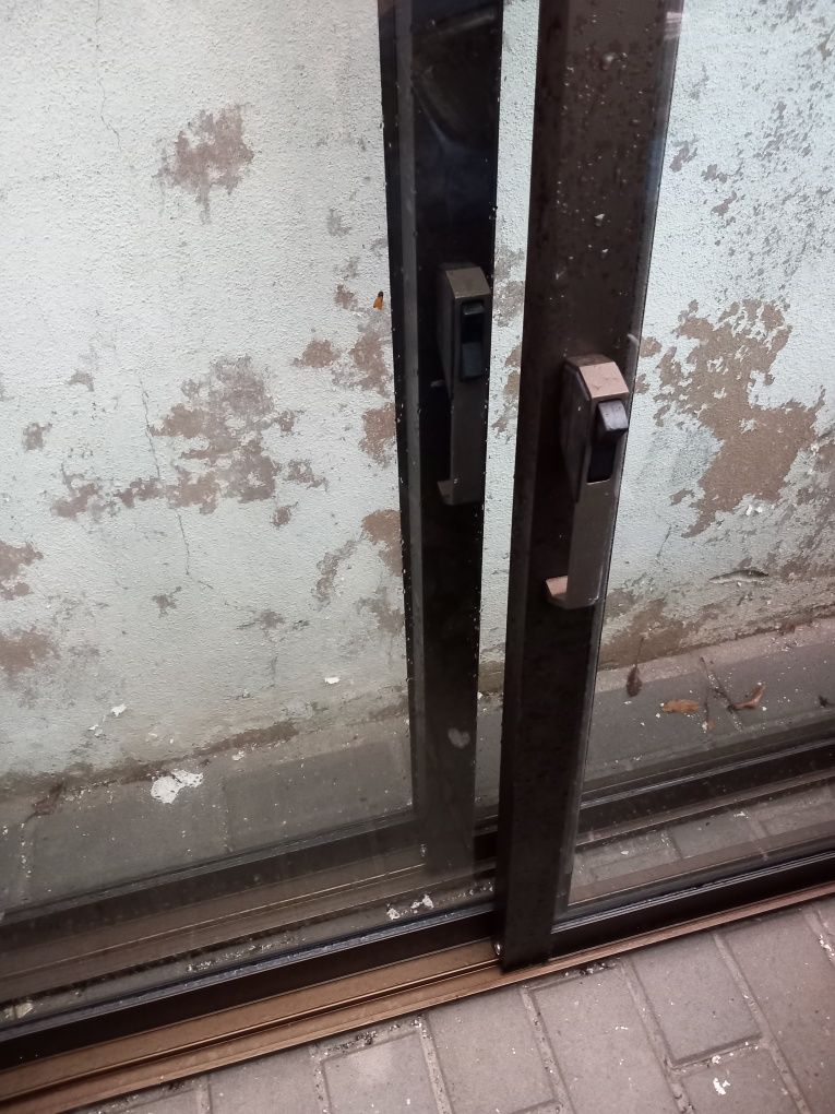 Janelas usadas em bom estado