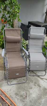 Cadeiras, cinza e castanho da Homa
