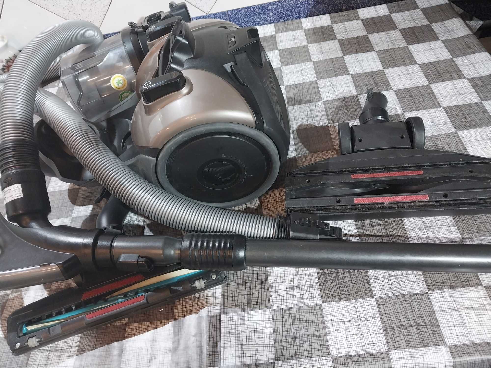 пылесос SAMSUNG 390W Колбовый