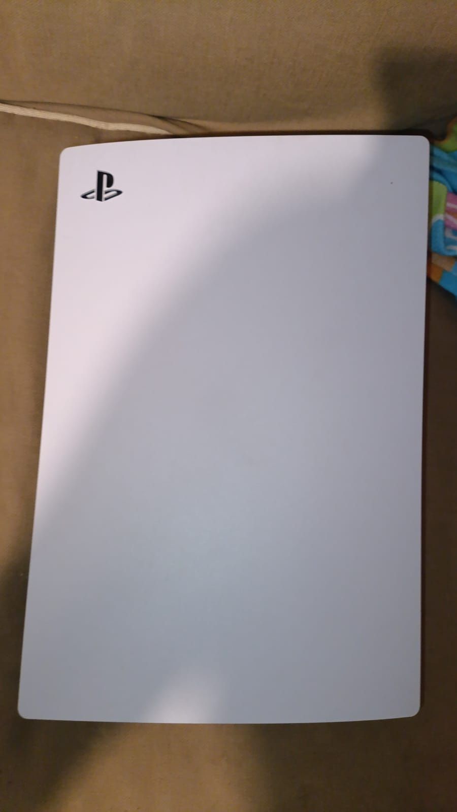 Vendo PS5 com comando pink
