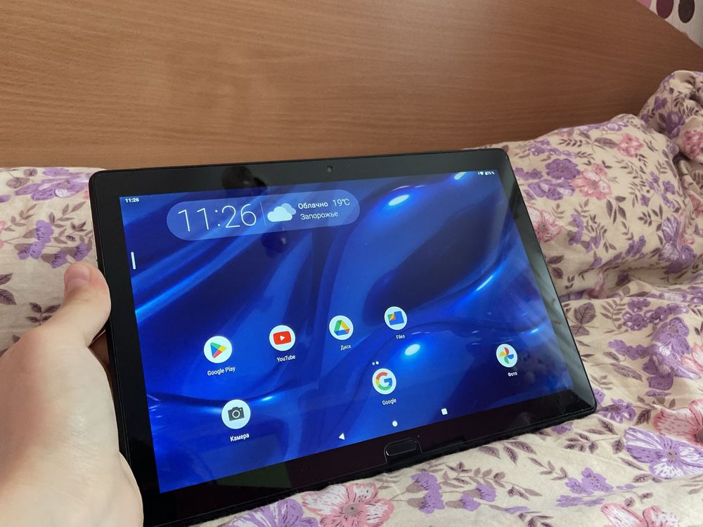 СРОЧНО ПРОДАМ планшет Lenovo tab p10