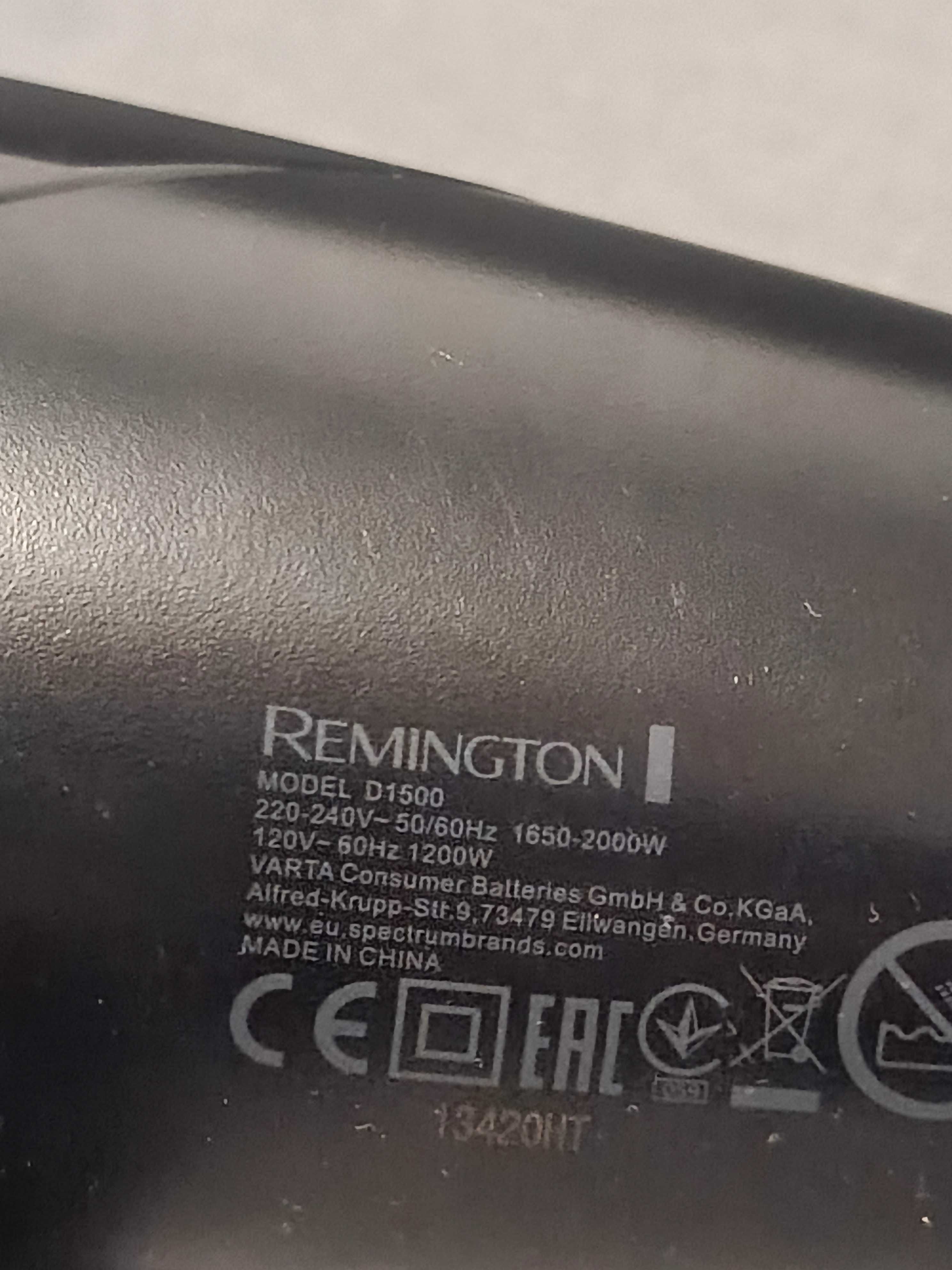 Suszarka do włosów REMINGTON D1500 On The Go składana