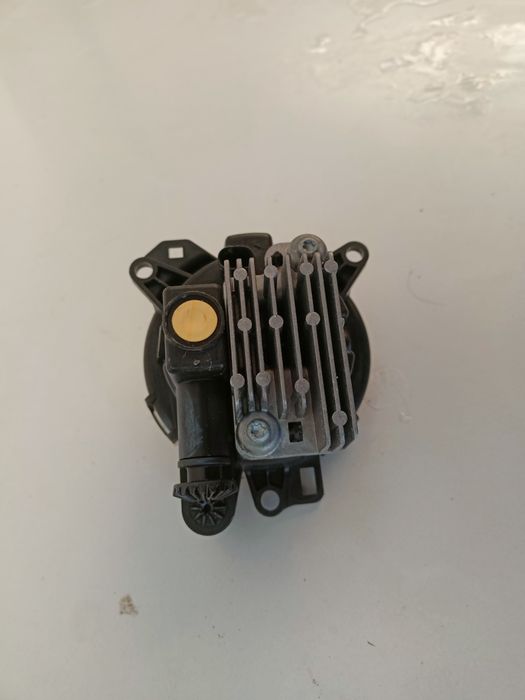 Land Rover Defender II 2 20- halogen LED DRL prawy przód przedni