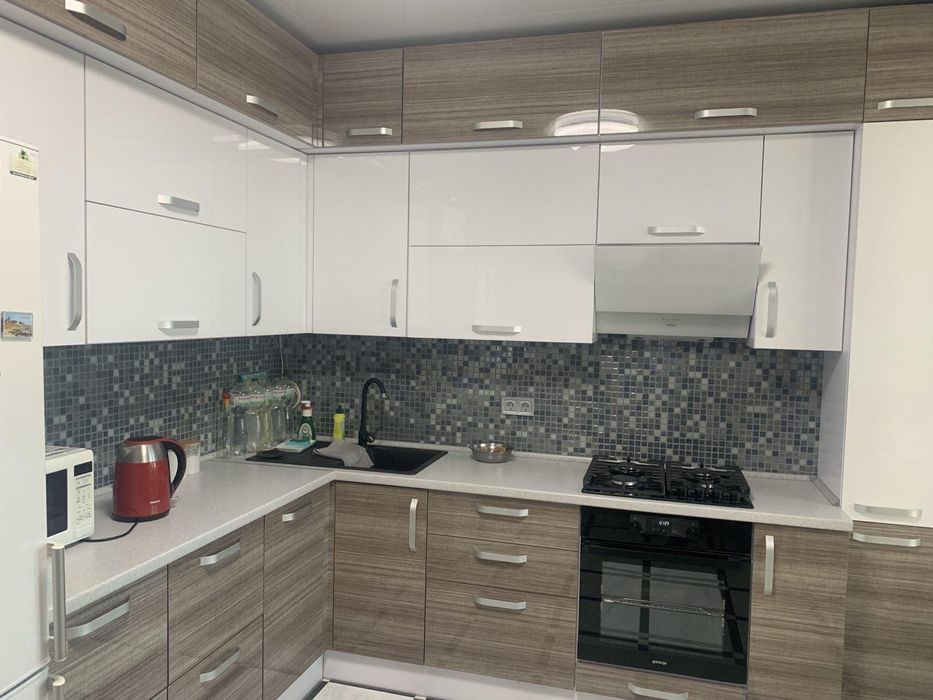 Видова 1К з ремонтом на Озерній, Рауш