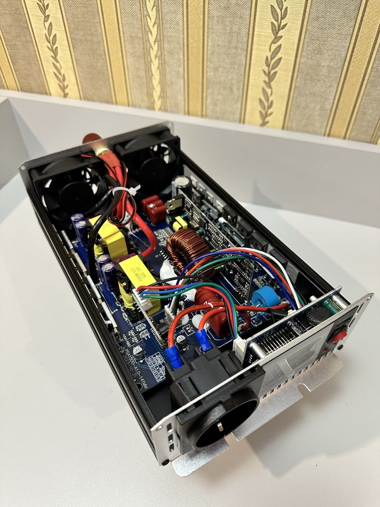 Инвертор EAFC HOULI Datouboss 3000вт 4000вт чистый синус 12в-220в