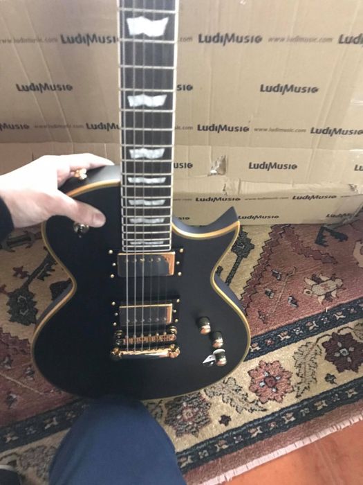Guitarra ESP LTD EC-1000VBDR Duncan Vintage Black – Como Nova