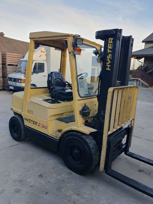 Wózek widłowy Toyota 8FD25** Hyster** 7FG25** 6FD25** Diesel** Triple