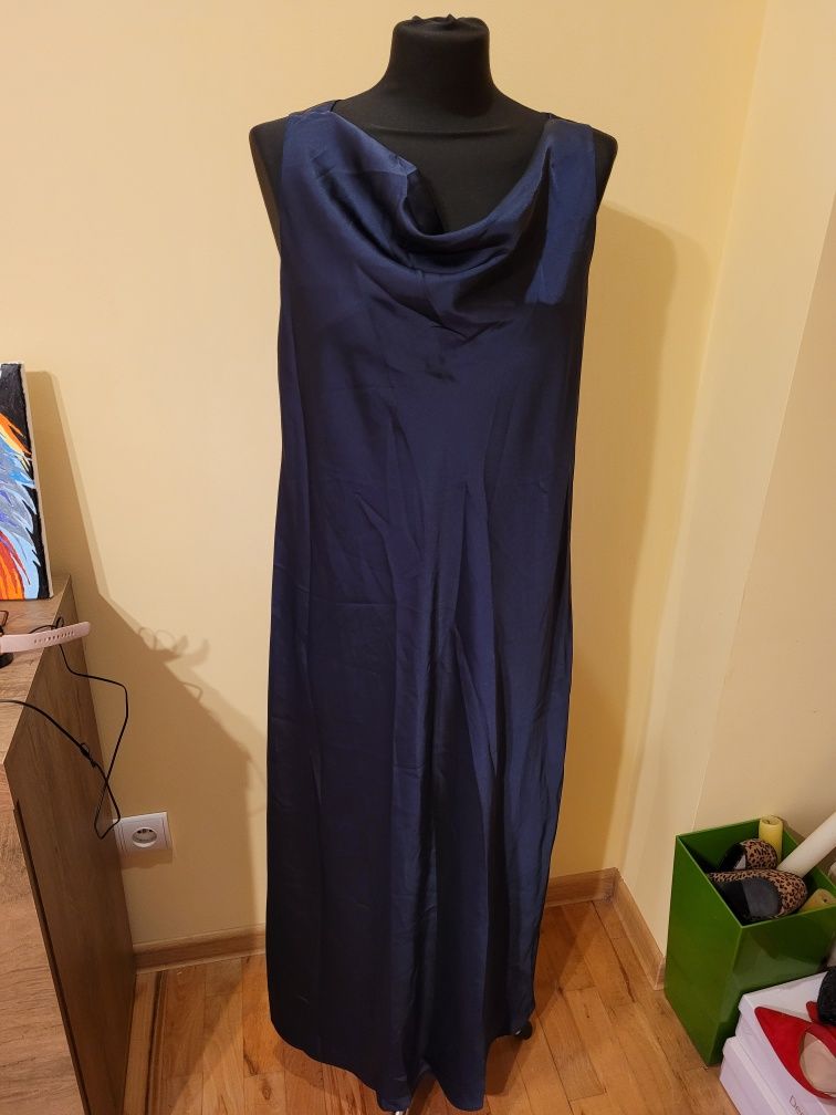 Elegancka sukienka Pietro Brunelli
