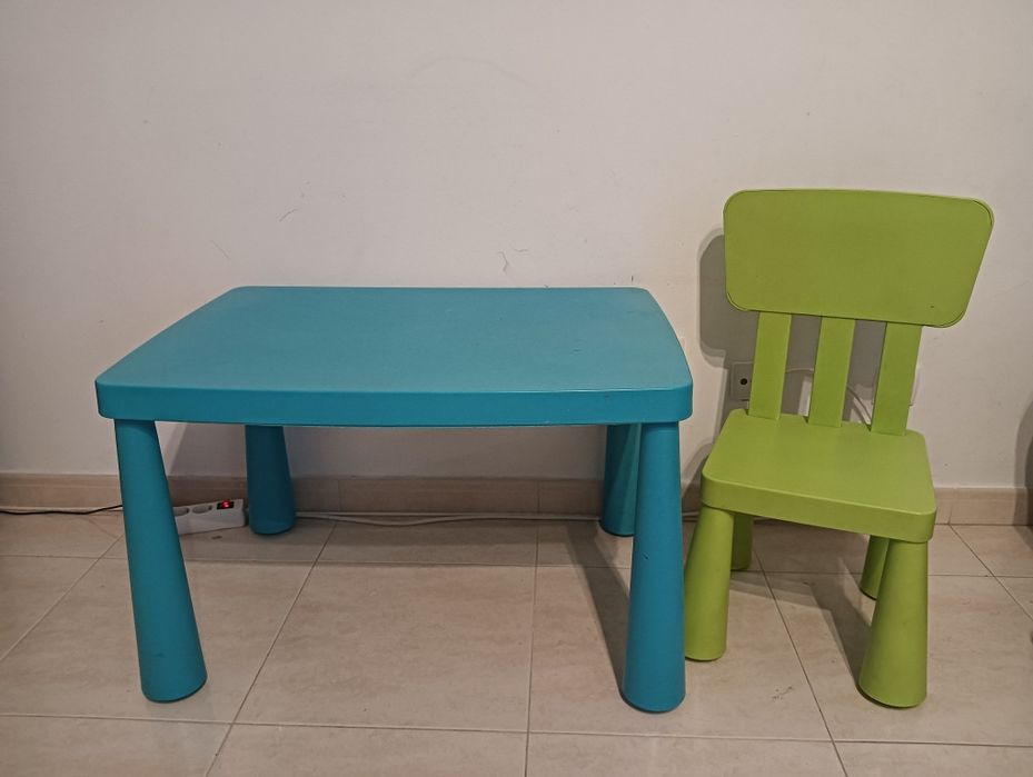 Mesa e cadeira criança ikea
