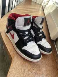 Air Jordan 1 mid