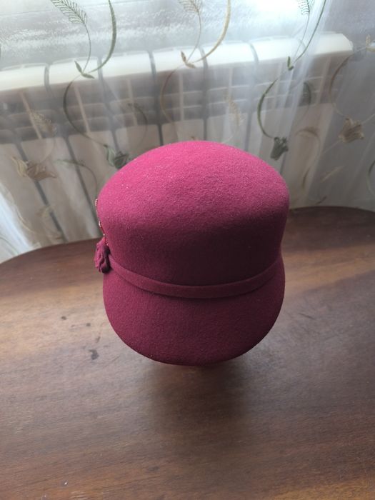 Шляпа фетровая новая