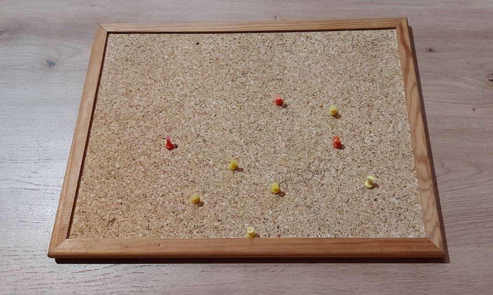 Mała Tablica korkowa ok. 30x20cm