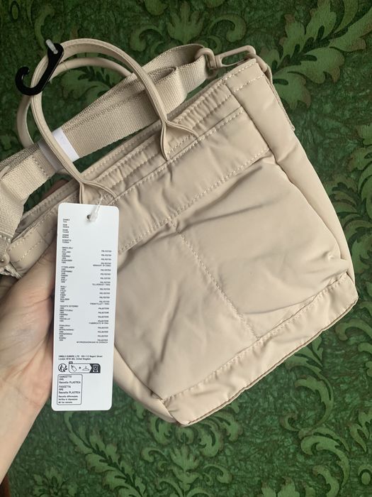 Сумочка міні uniqlo бежева